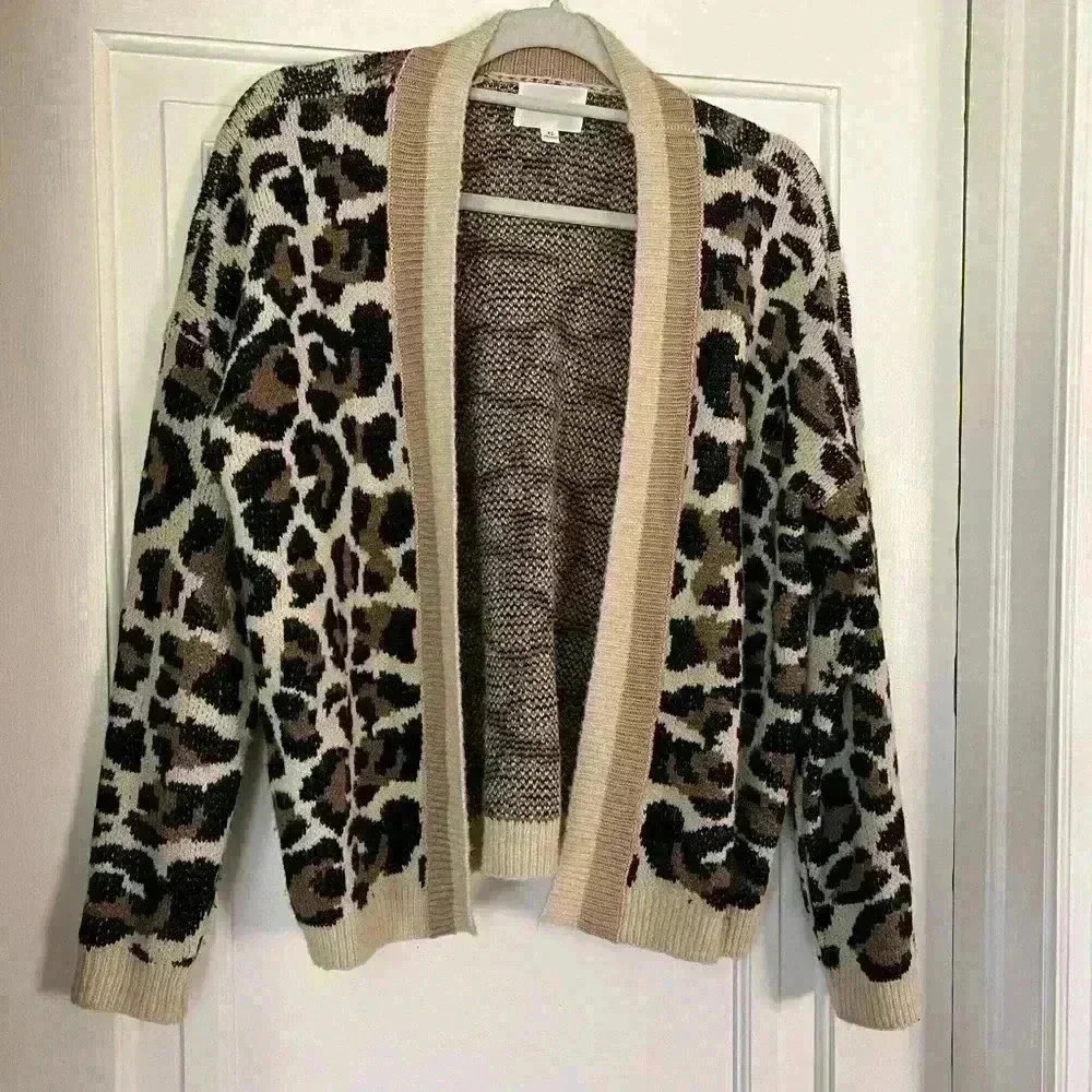 Line & Dot Cheetah Print Cardigan Sweater XS Soft Acrylic Blend, for Fall
